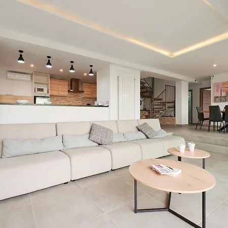 فيلة Firenze يوريت دي مار